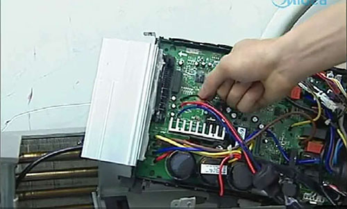 新津美的空调电话是多少